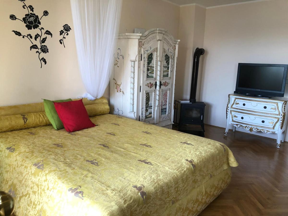 Apartment Betty Malinska Buitenkant foto
